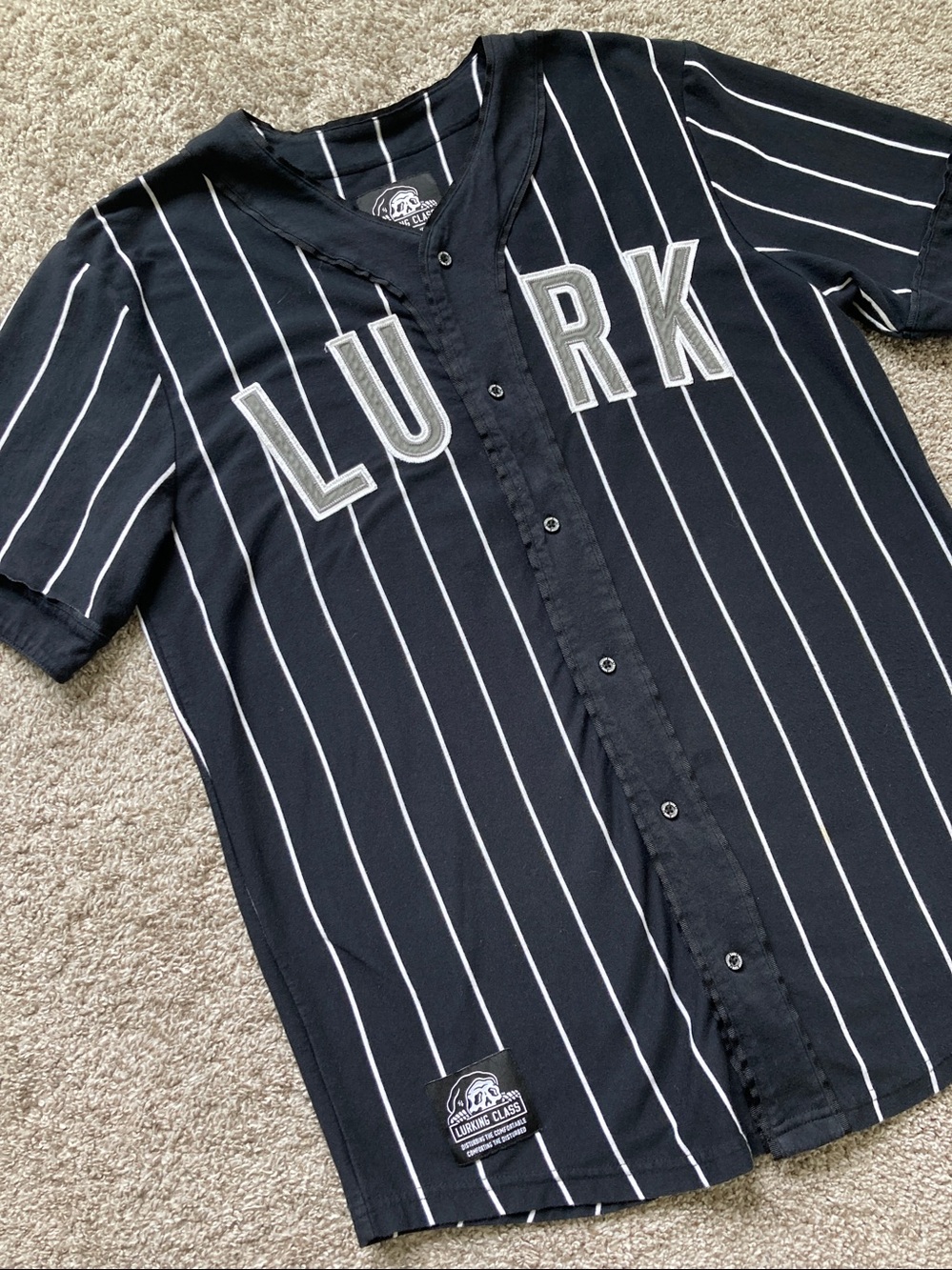 Lurking Class by Sketchy Tank Skull Pinstripe baseball jersey Shirt Top sz L